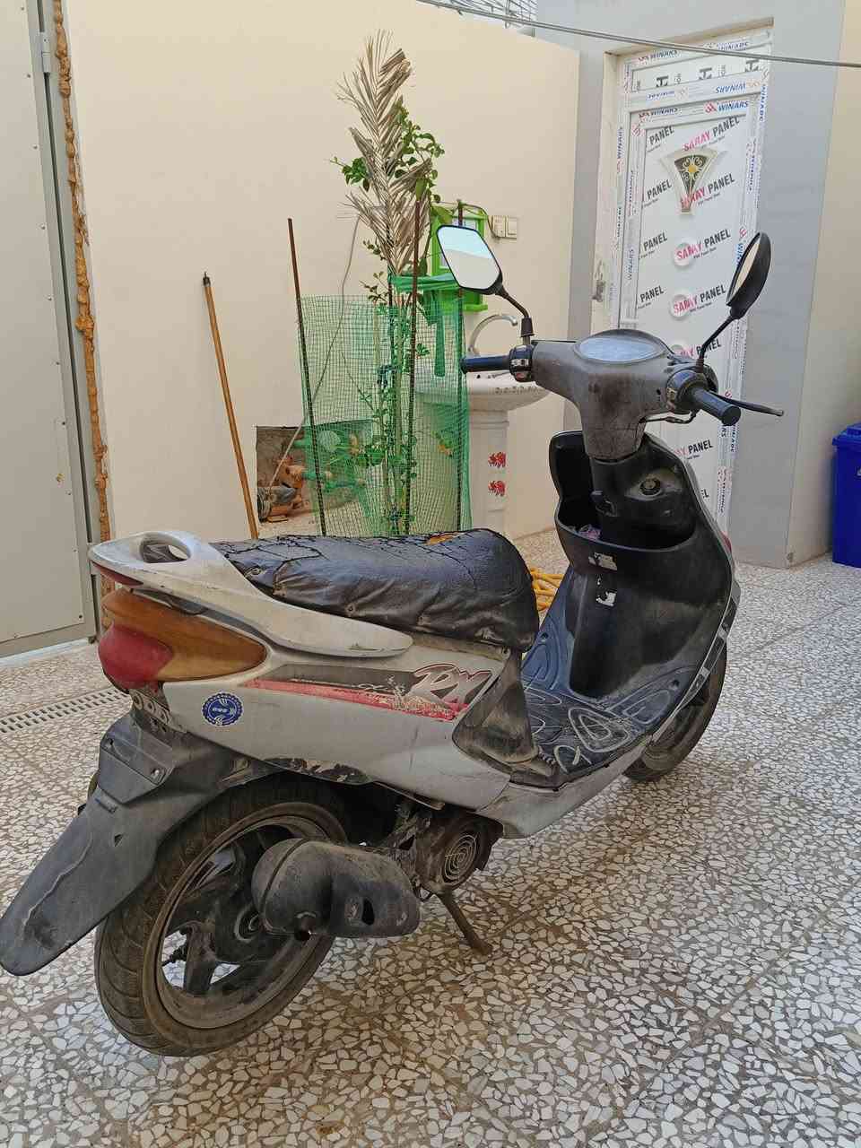 سلام عليكم دراجه اكزز للبيع سعر 200وبي مجال قليل المكان كوفه حي ميسان الستفسار ***********
