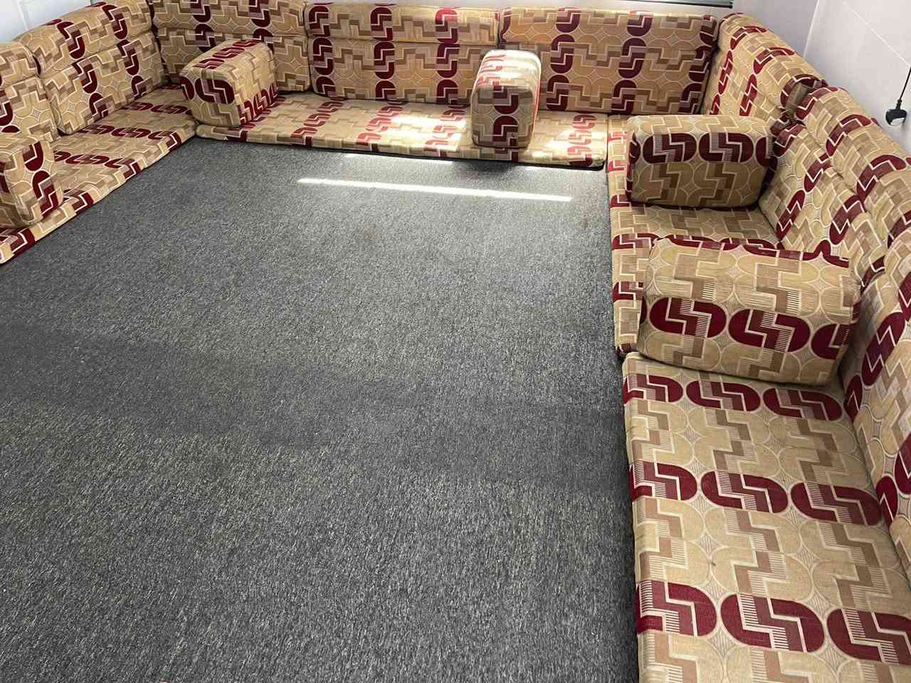 جلسه سعوديه اخت الجديده الاصليه حبيبات مضغوطه 14 متر 7 دواشك مع مساند ظهر وتجوات سعره 190 بيه مجال قليل المكان مجمع الاميرات لاتصال *********** النجف, العراق
