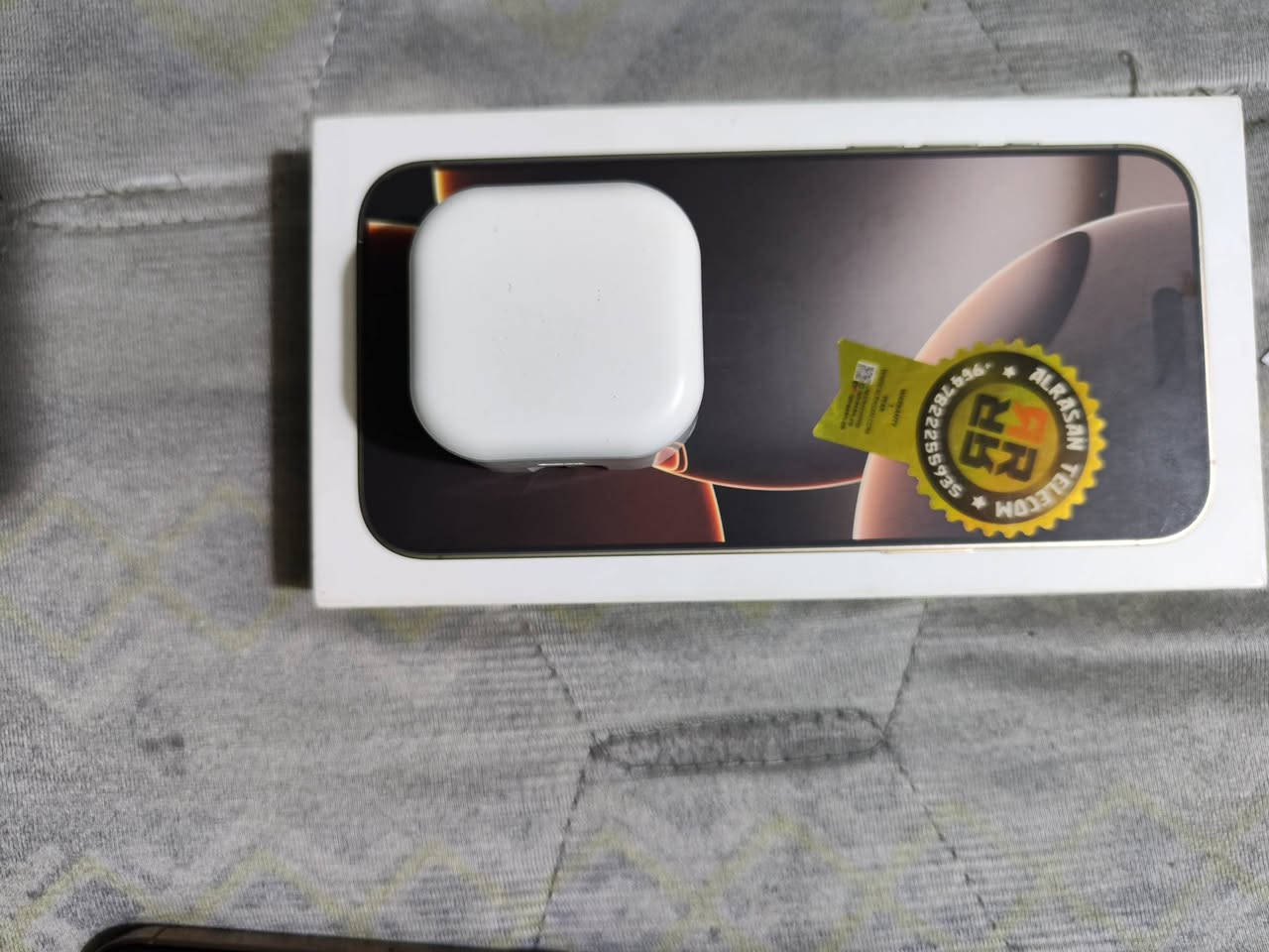 سلام عليكم
ايفون 16 برو ماكس (للبيع) 
ذاكرته /256
بطارية /96
نسخة شرق اوسط ضمان شركة (الرصن)
غراض كاملة /كارتونة وشاحنة هدية و3 حافظات هدية ولاصق كاميرات ولاصق شاشة 
السعر /1.400
مكاني /نجف
للاستفسار /*********** واتساب وخاص موجود
