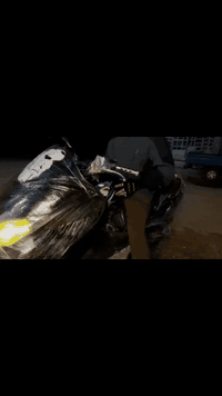 السلام عليكم من رخصة الأدمن
شباب فورزه 0.9 چويتر جديد 
نوزل جديد 
سكليتر جيدد
باتري جديد
بلك ليزري جديد 
فيتبم جديد وياها واحد احتياط
محرك يخبل ناعم 
شلعه تشك الكاع شرط 
معدل 130 وبيها بعد 
حساس ستاند 
جاملغ موجود مالتها
دراجه جديده  شغال كلشي بيها 
نقصها ترتيب شويه 
مكاني بغداد ابو غريب
السعر 850 وبيها مجال شراي تشلع عيوني 
الرقم واتساب :  ***********
رقم الأتصال ***********
