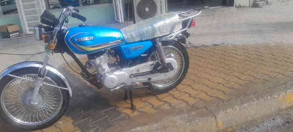 سلام عليكم دراجه للبيع تايكر سونك كفاله عامه 23برغي ما مفتوح بس علامات بتانكي اني مبدلهن كرهبايات كله شغاله سعر 580وبيه مجال مكاني عفج رقمي***********بيه وتساب
