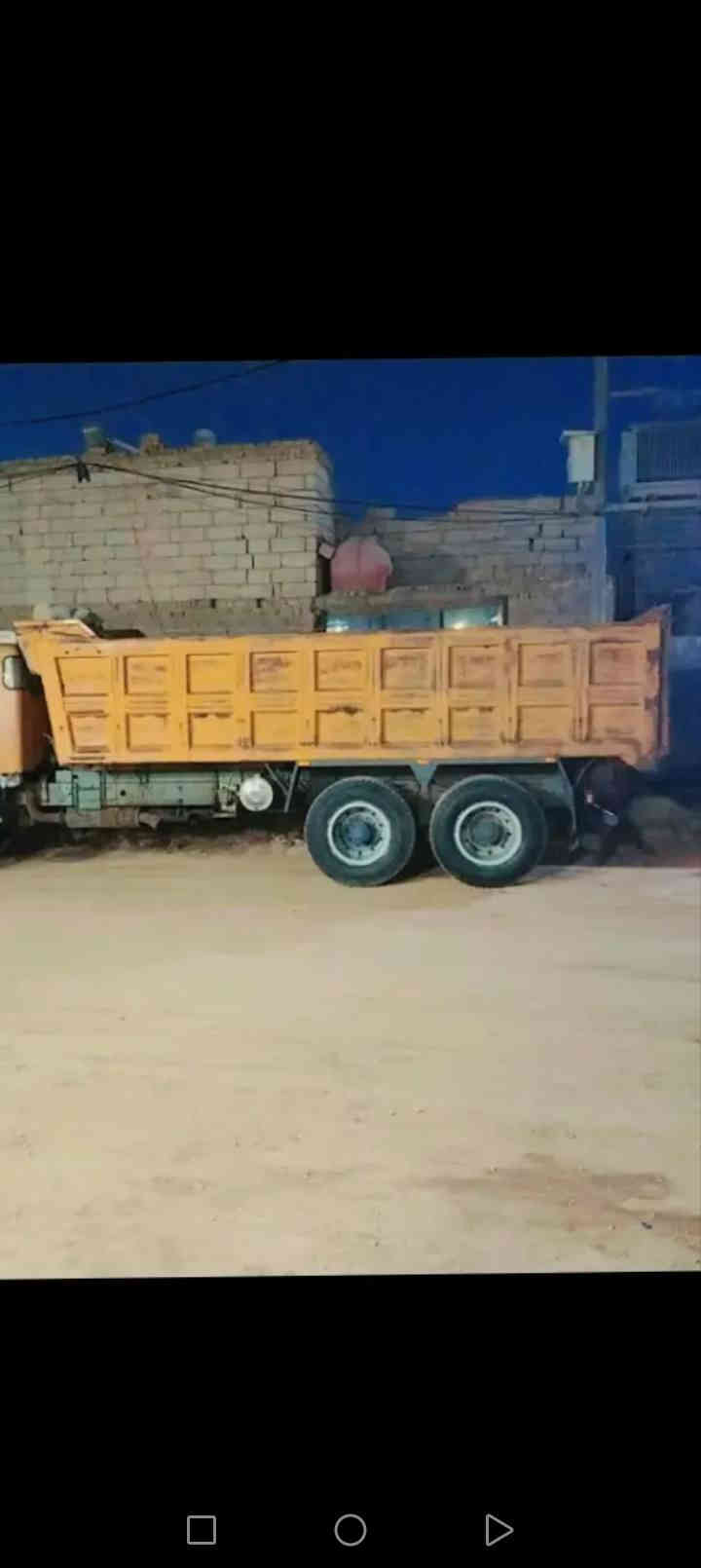 بدي فالفو للبيع الطول ٦ أمتار و٣٠سم كاعيه جديد ونظيفه الجك ألماني بيم خلفي مايلر السعر أربعه ونص بيه مجال قليل رقم الهاتف ***********
