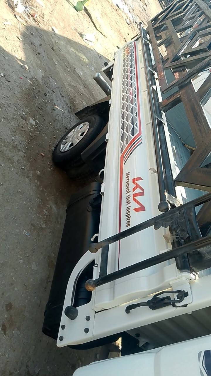 السلام عليكم كيا للبيع 22
كفاله عامه مكان نجف رقم قادسيه ثاني يوم مداور 

بدون محجر ولا صندوق باسم ابو المعرض مداور مستعجل 

***********
***********
