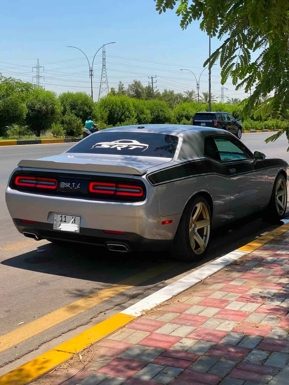 سلام عليكم للبيع دوج جالنجر ٢٠١٦ رقم
🍒بغداد دولي بسمي الضرر  فقط البنيد بدون دواخل بدون ارباك 🍒
سياره جاهزه من كلشي اي نقص مابيه  مكينه ٦ سلندر      
ماشيه ٩٢ حقيقي🌪️

سياره تخم تاير حداديه تبريد ادامه 

المكينه كامله بدون نقص ❤️
صور الحادث وسونار بل منشور 

السعر ١٣٥ وبي مجال والي تعجبه يجي 🥰ويشوف ويقتنع وبي خير ويدلل والي ما تعجبه يرفع المنشور بكلمه طيبه 
مكان كربلاء 
*********** 
اتصال
