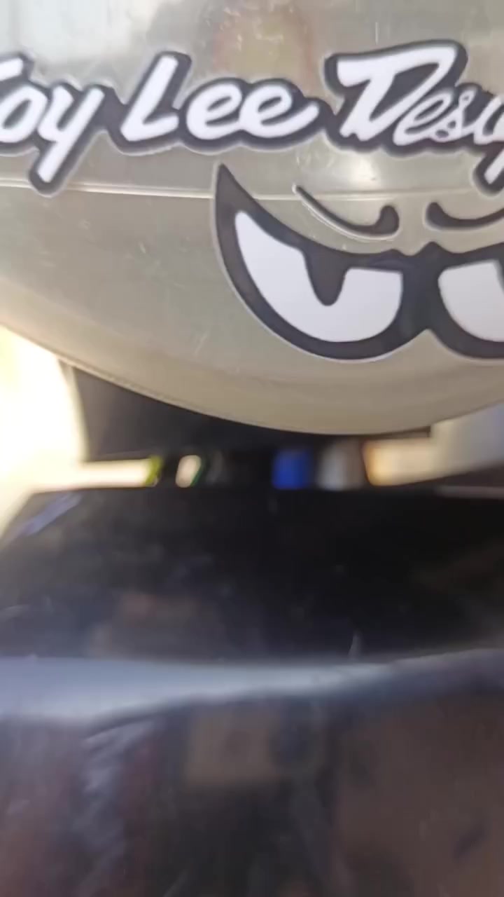 السلام عليكم ماكس عدله للبيع السعر 650
دراجه ماكس عدله 

لونها اسود كفراتها ابلاديه 

بوشتها 49ابلادي 

مفتوحه مره وحده امبدل ولفات 

الدراجه شلعه او معدل خير من الله 

نقصها بس باتري 

دراجه لا اتنقص ولا اتبخر 

الدراجه حلو مثل ما اتشوف 

السعر 650

مكاني البصره المعقل شارع النادي يم ملعب
 الميناء 

رقمي ***********
