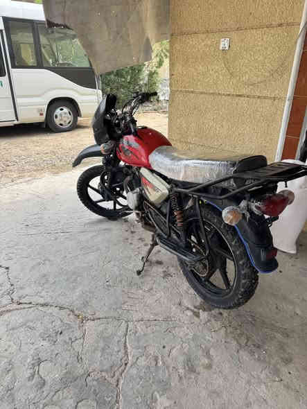 السلام عليكم مت اح دراجه بوكسر موديل ٢٠ محرك مفتوح محرك نشط وصافي اوراق كامله ومكمركه الدراجه السعر ٦٥٠ ومجال بصيط  *********** وبي وتساب
