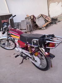 موتوسيكل • موديل ٢٣ • أوراق أصلية