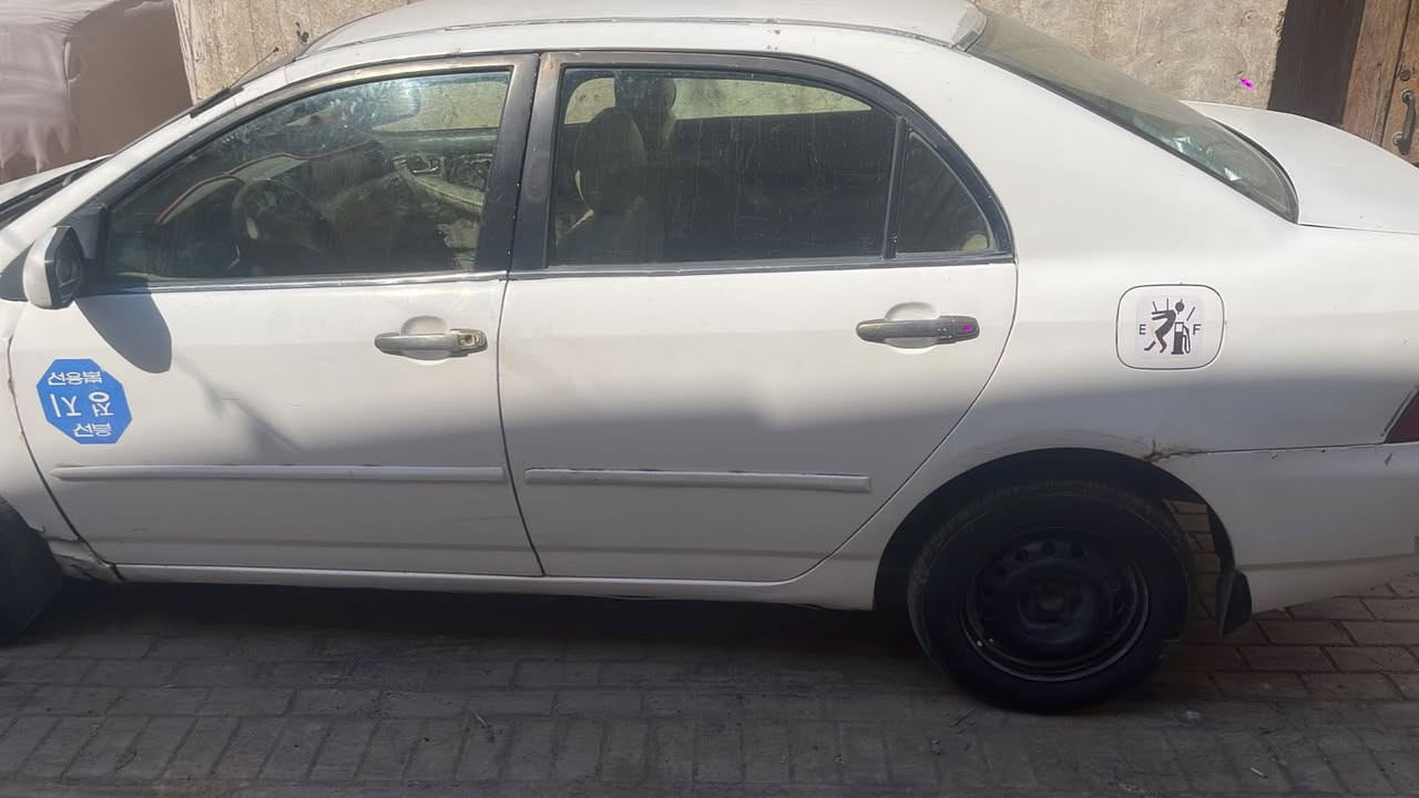 سيارة تويوتا كورولا بيكاتشو موديل 2004 كير مكينه جدد تبريد ثلج باتري وسلف جديد زوج تاير خلفي جديد البدي ابيع شوف العين ابيع رقم مميز شرط التحويل السعر (50) وبيها مجال حك الجيه سنويه ال28 رقم الوتساب (***********)
