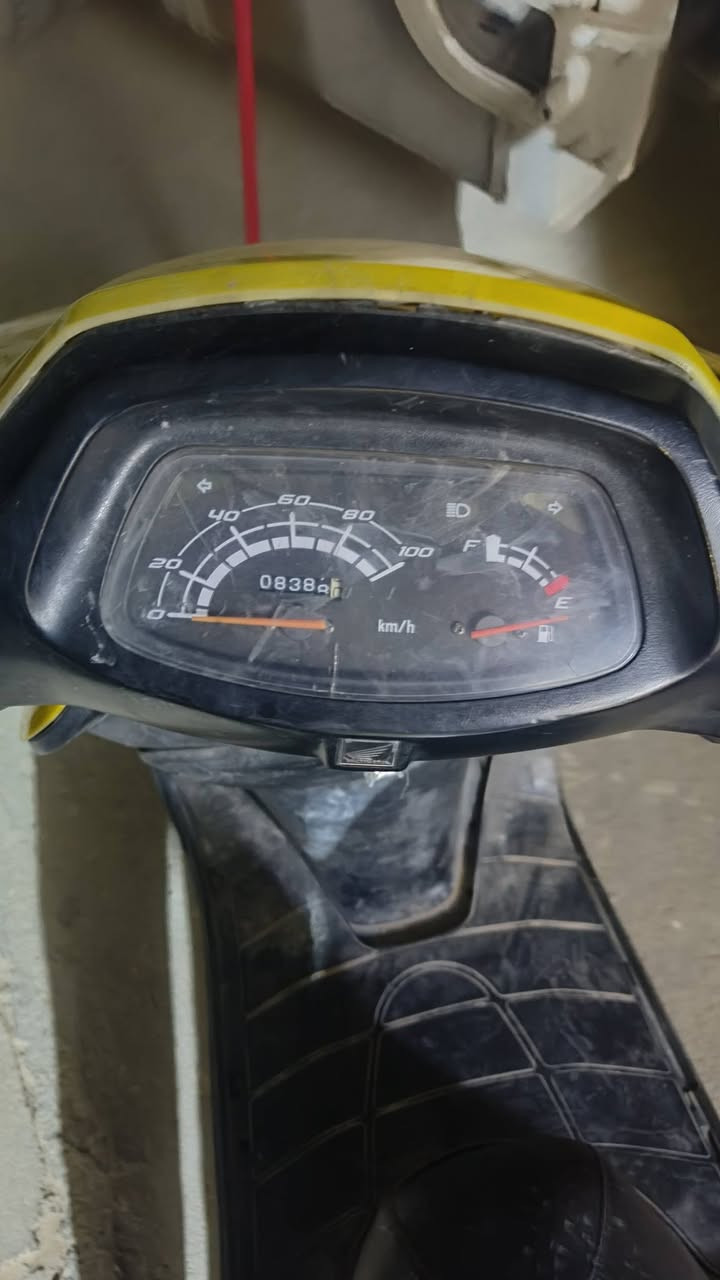 السلام عليكم دراجة سبيسي ياباني نضافة الدراجة 70  بلمية 
شغالة فقط هندر سلف شغال بس الباتري كاعد السعر 350 الف وبيها مجال عنوان بغداد الكمالية *********** واتساب اتصال خاص كله مفتوح
