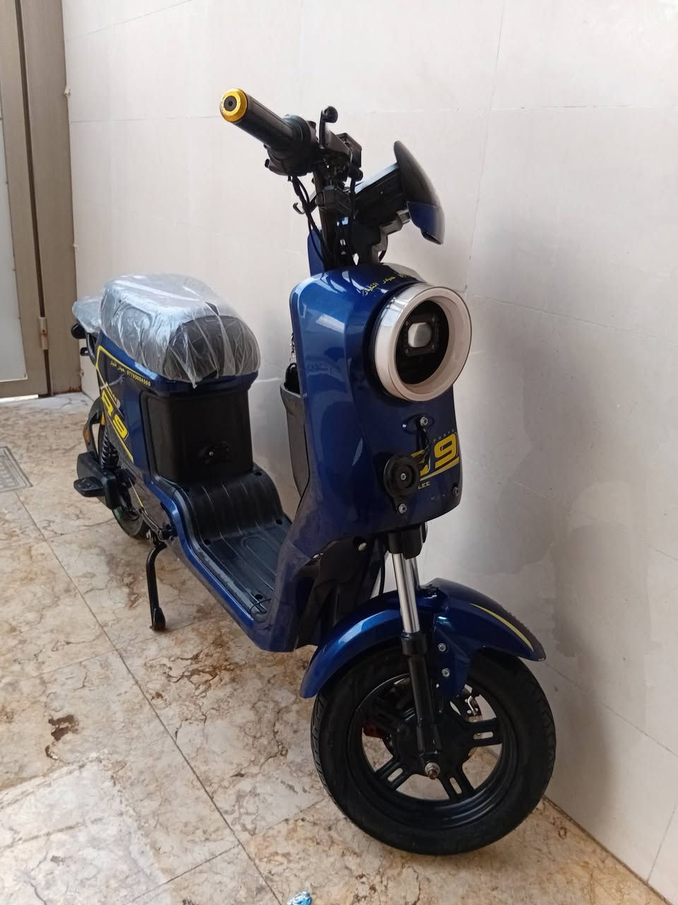 دراجه شحن للبيع ار 9 2026 السعر 400 وبيها مجال شيء قليل الرقم اللي يريد يشتري الدراجه***********
