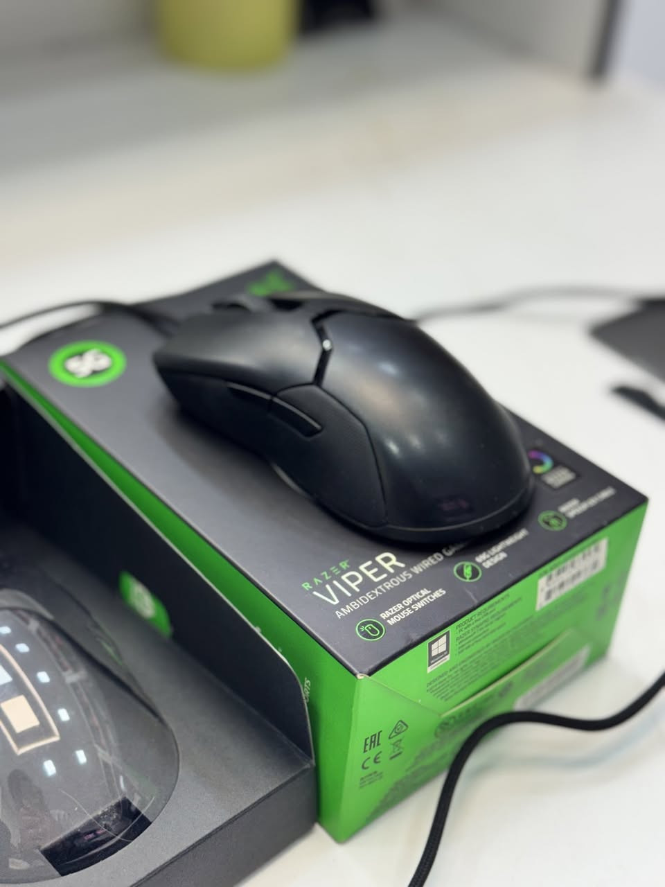 سلام عليكم 

مايك وماوس للبيع مستعملات نظيفات بنسبة 97% 

1. مايك HYPER X QUAD CAST S 

السعر 90 الف وبي مجال بدون كارتونة 

2. ماوس RAZER VIPER 

السعر 45 الف وبي مجال 

العنوان: بغداد - الكرادة او المشتل

الرقم: *********** - ***********
