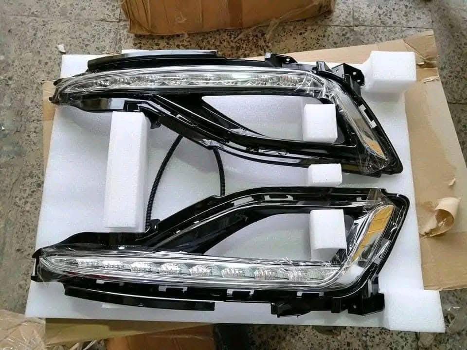 متوفر لدى عالم الدعاميات ***********العنوان كم ساره
