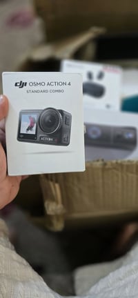 كاميرا • جديدة • كل ملحقاتها