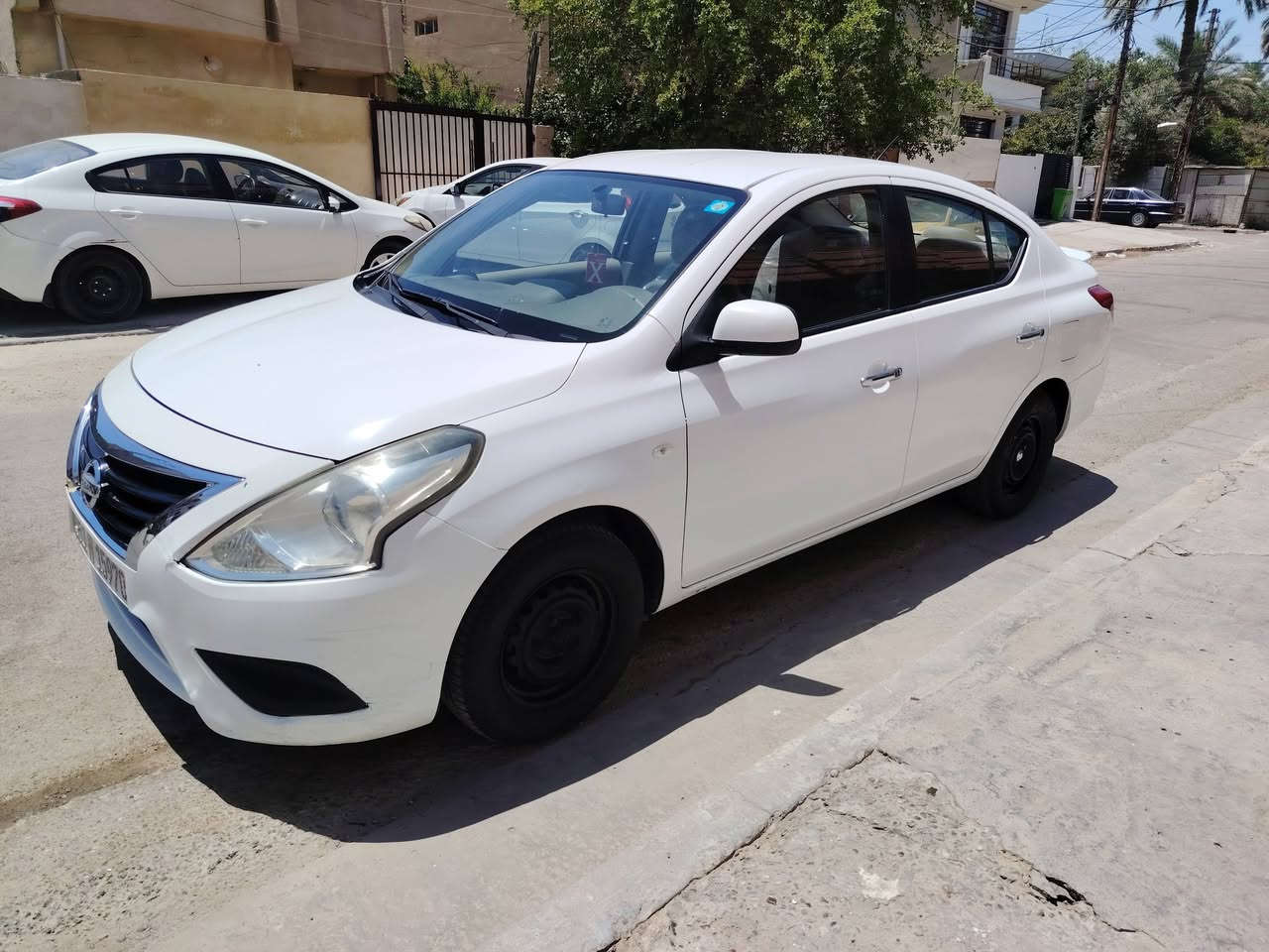 سلام عليكم
سني هندي بليته زركه 
٢٠٢٠
ماشيه ٨٩ 
رقم بغداد انكليزي سنويه لل٢٠٣٠
كير مكينه صدر تخم تاير تبريد جاهزه السياره
كل تفتصيلها بلفديو
بدون صبغ بدون تبديل
مكانها بغداد العامريه
***********
السعر ١٠٦
