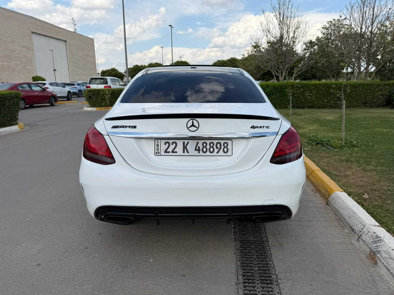 مارسدس
مديل ٢٠١٩
C300 AMG  
ماشيه 57 الف مايل 
بيها جاملغ خلفي وباب صبغ وباب تعديل بارد 
المواصفات 
1. شاشه 
2. كامرا 
3.كشنات جلد
5.هيترات بالكشنات 
6.لايتات لد
7.لايتات زنون
8.بكلايت لد 
9.ويل كب 
10 قطعتين تبريد 
11. بصمه 
12.سلايت 
13.اشاير بالمري 
14مري شفط 
15.بصمة ابواب 
16.كشنات كهرباء 
17.ماوس شاشه
18. هندبريك بصمه
19. كشانت الاماميه ميمري
 السعر : 218$ وبيها مجال 
المكان اربيل قرب مجدي مول 
(اخوان اني مكلف بل نشر اتصلو عل ارقام )
للاستفسار اتصال عل ارقام او عل واتس اب 
***********
***********
