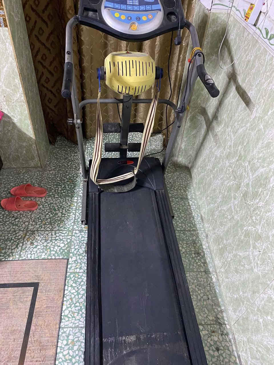 جهاز ركض للبيع استعمال قليل مستعجلين على بيع 250 وبي مجال مكان النجف
#الجميع


**إذا كنت صاحب هذا الإعلان وتريد حذفه لأي سبب، رجاءا أرسل رسالة إلى الدعم الفني**