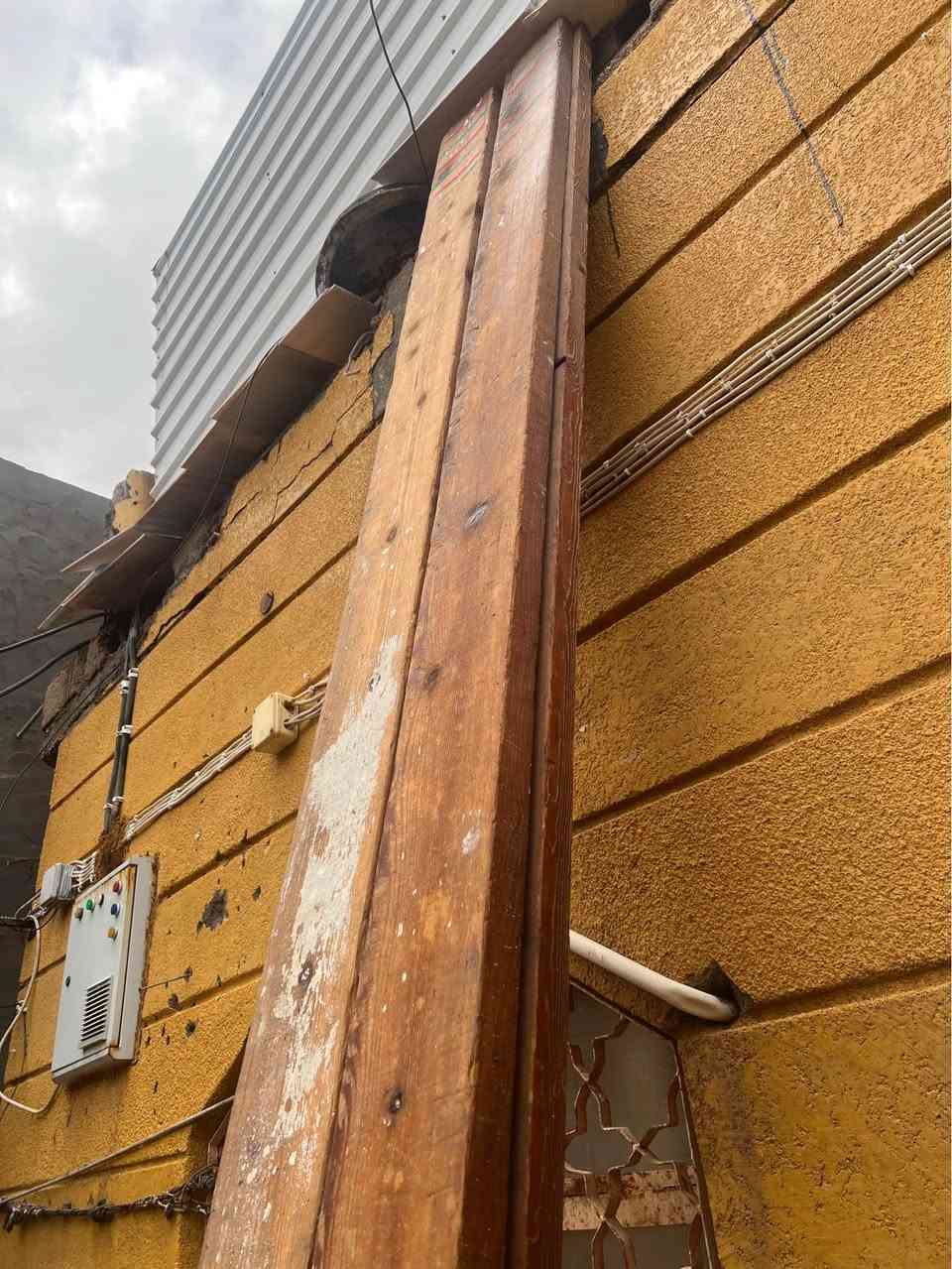 للبيع سكلات ( جحوشة + دوس خشب 4 متر ) استعمال قليل 
عنوان / البصره / الحيانية 
هـ/ *********** البصرة, العراق
