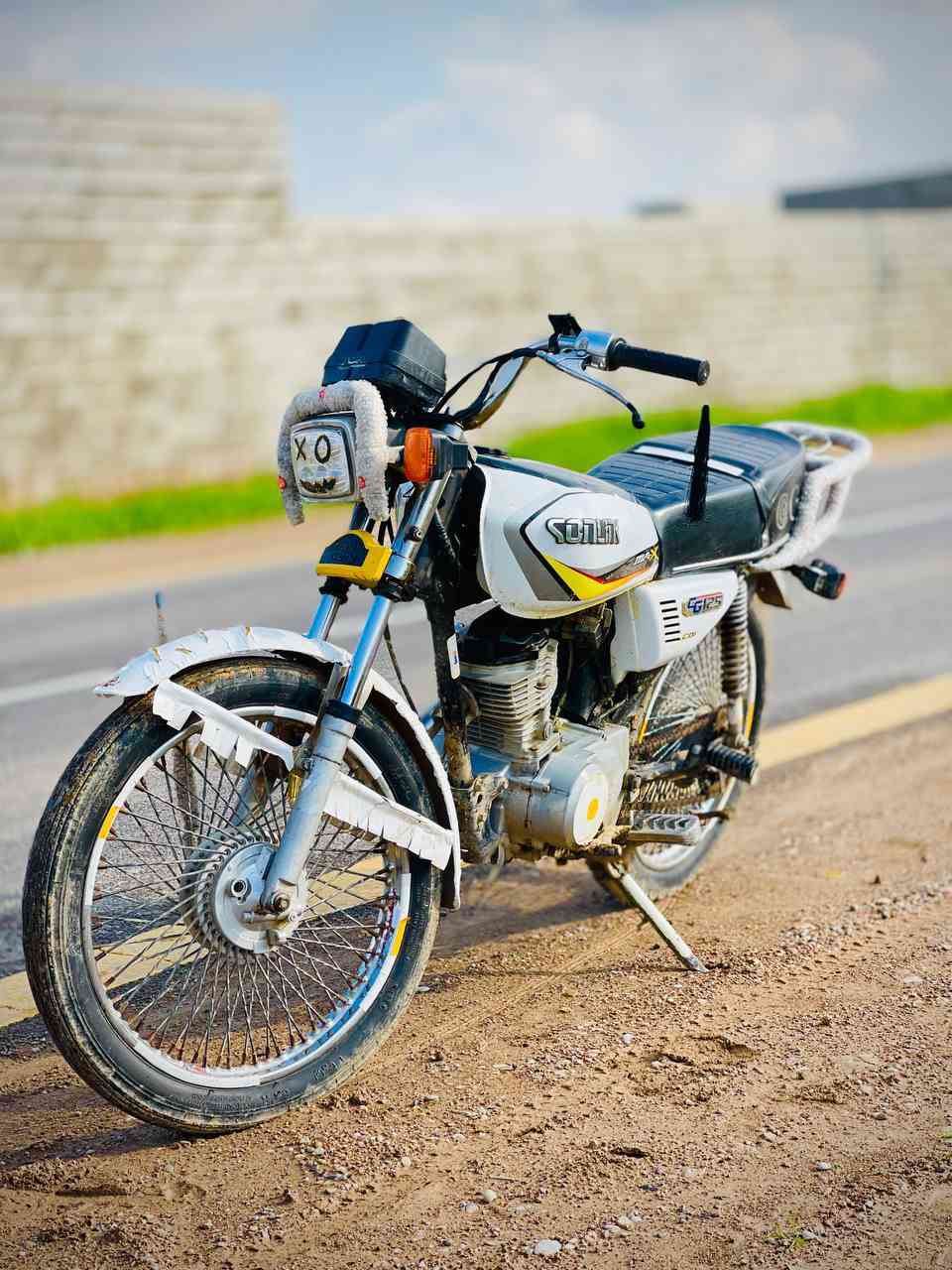 السلام عليكم
#للبيع 
موطور تايگر موديل2019
سيت ابيض مال 2023كامل
موطور كلشي مايعوزو بس هندر واطلع
نص غراضو جدد
دبلات گدام وره شغاله
موطور بس على ايدي مال جناي
السعر 350وبي مجال  
للاستفسار هـ ***********
مو شراي لاتتصل خلاص.
