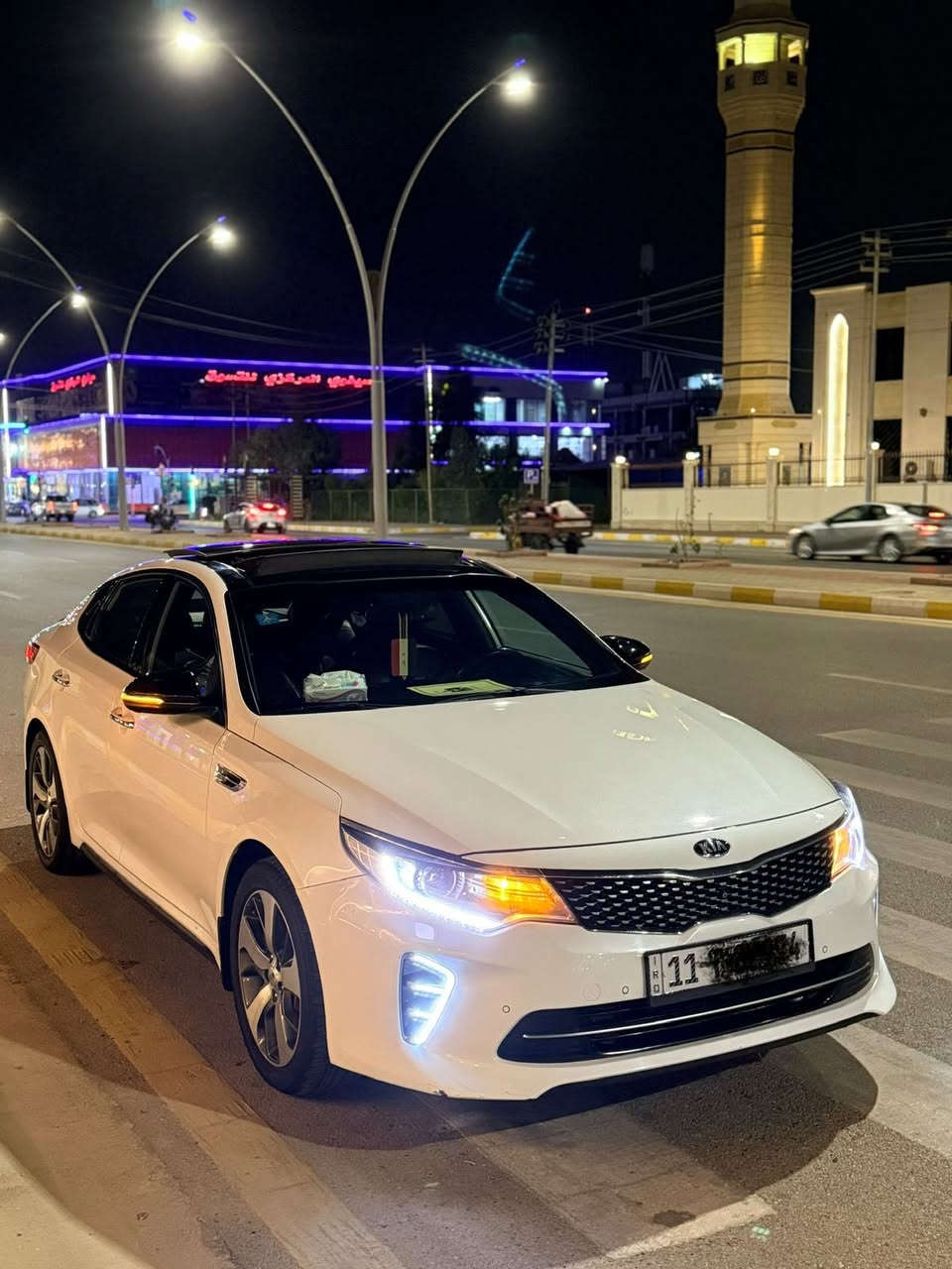 للبيع كيا اوبتما 2016
خليجي فول مواصفات 1/1 
جيتي لاين اعلى فئه بل اوبتما 
سياره جديده اخت زيرو على وضع شركه 
ماشيه 52 الف حقيقي 
كفاله عامه سياره 
فول 1/1 معروفه مواصفات 
مكيه 2400 gdi
سياره فول بنرامه بصمه بردات خلفيه 
5كامرات تدفئه تبريد كشنات تدفئه ستيرن
سياره مال جناي الف مذب عليها منضومه زينون ب 300$ 
سياره مصروف عليها 
رقم بغداد دولي باسمي 
السعر 165 وقابل للتفاض 
عنواني انبار 
***********
