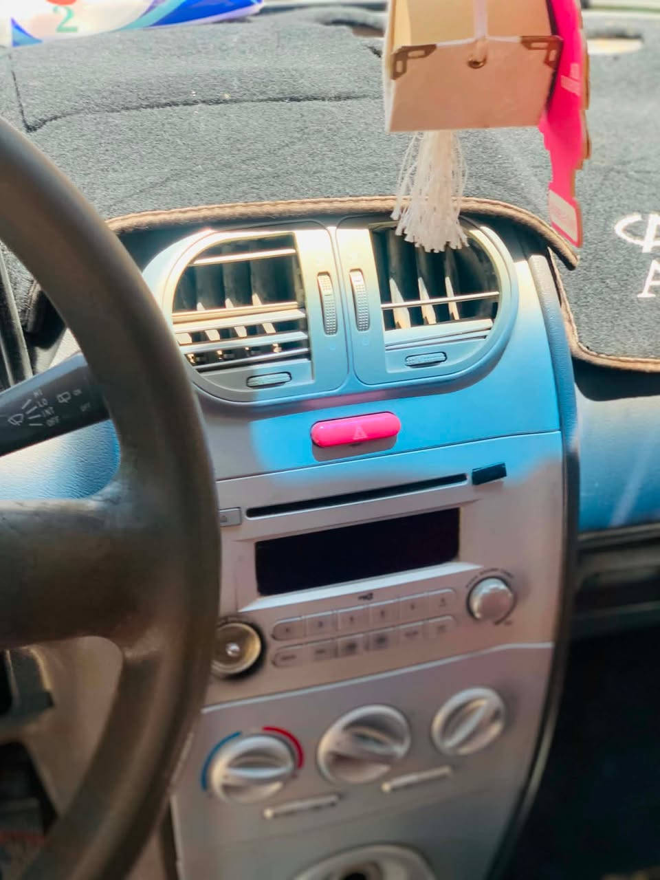 *🚗 للبيع شيري A1 موديل 2013 
- كير اوتو*
*اللون*: احمر ماروني - مميز
*المحرك*: 1300cc - 4 سلندر - اقتصادي   
*الكير*: اوتوماتيك - ناعمة كلش
*الرقم*: قادسية الماني - تحويل مباشر

*التبريد*: عوزه غاز فقط، كلشي شغال
*الصرف*: ما بيها صرف، اقتصادية كلش
*السنوية*: منتهيه 
*السعر المطلوب*: 25 ورقة - قابل للتفاوض 
*المكان*: الديوانية - 
*للاستفسار*: ‭***********‬

*ملاحظة*: مكلف بالنشر.
