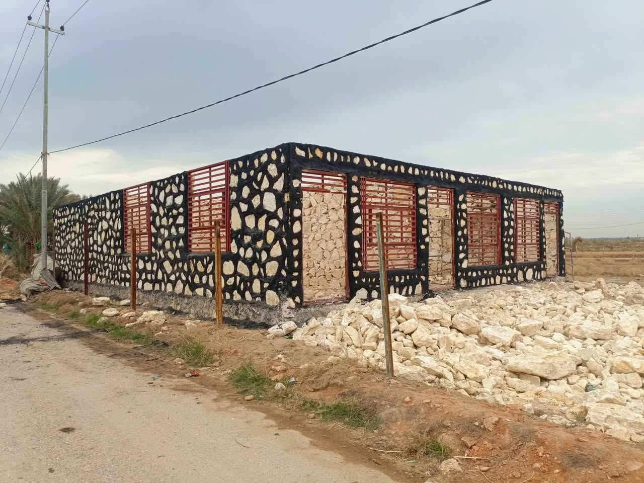 اللهم صل على محمد والله محمد 
***********
***********لبناء الحجر في جميع محافظات العراق
