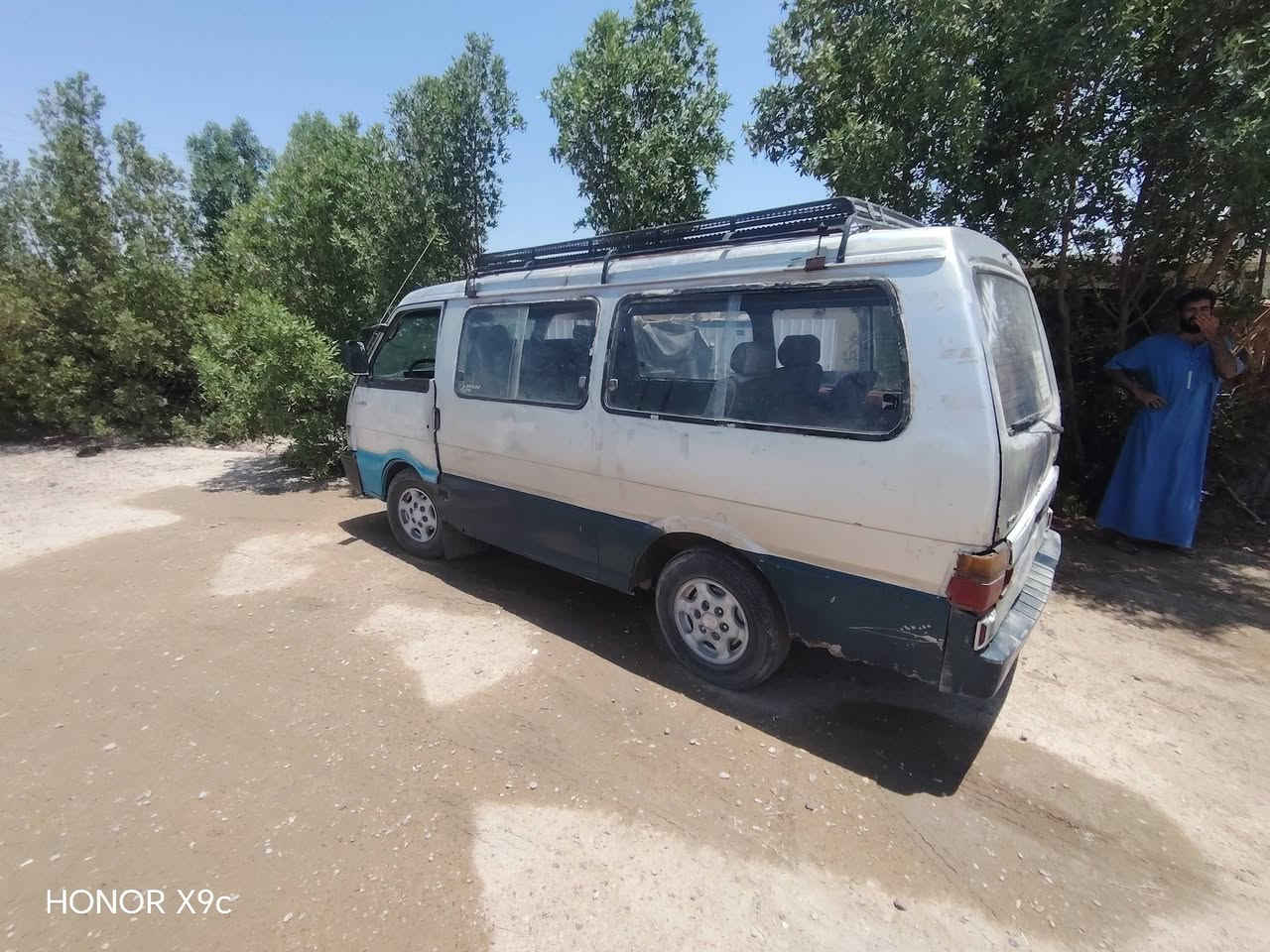 سلام عليكم كيا بستا موديل 93 رقم بغداد حمل سنويه 27 سياره حلوه كير مكينه بشرط على ايدي داخلها حلو سعر 20 وبيها مجال مكان السياره فلوجه واذا اكو مراوس خصوصي مراوس*********** عندي بي واتساب
