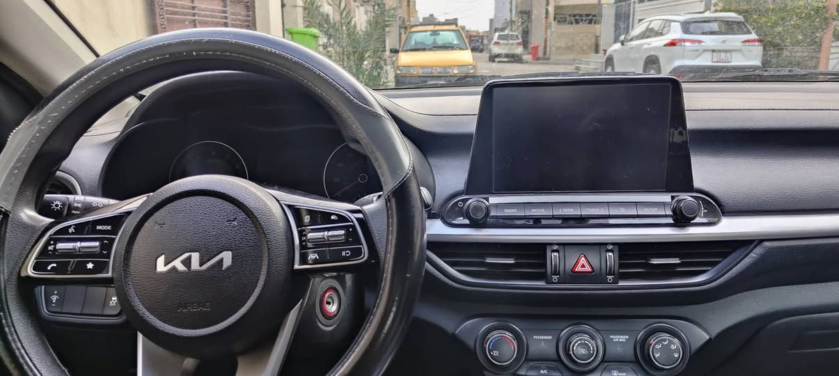 فورتي اجره 23 ماشيه 100 الف وقابله للزياده وبيها منضومه غاز جديده  مدوشمه السياره مرتبه حادثها موجود بل صور وبيها بل عراق بارد بجهة السائق عنواني الزعفرانيه  ‏‪
‏‪0772 727 1924‬‏  سعر 141
