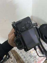 سوني A7iii • فل فريم 24.2 ميجابكسل • شتر 42k