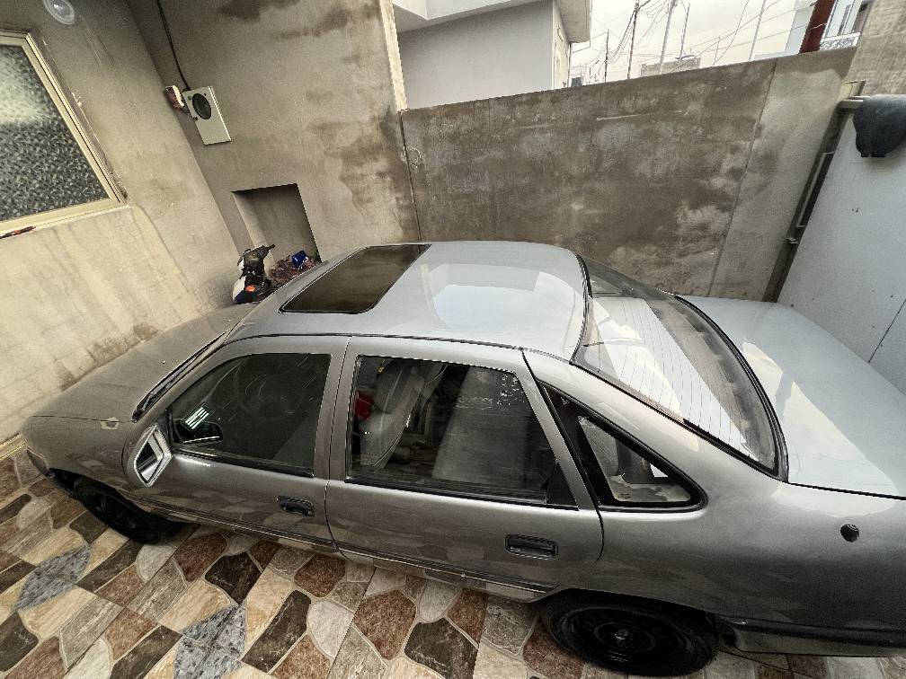 اوبل فكنرا حجم 18 مودیل 1992 صبوغ عام جمالیة كیر ومحرك شرط لا صرف ولا بخار ، كهربائية جدیدة تایرات جدیدة رقم كركوك سنویة جدیدة لحد 2030باسمی شرط التحویل والوكالة ، العنوان كركوك شوراو 
*********** أربيل, العراق
