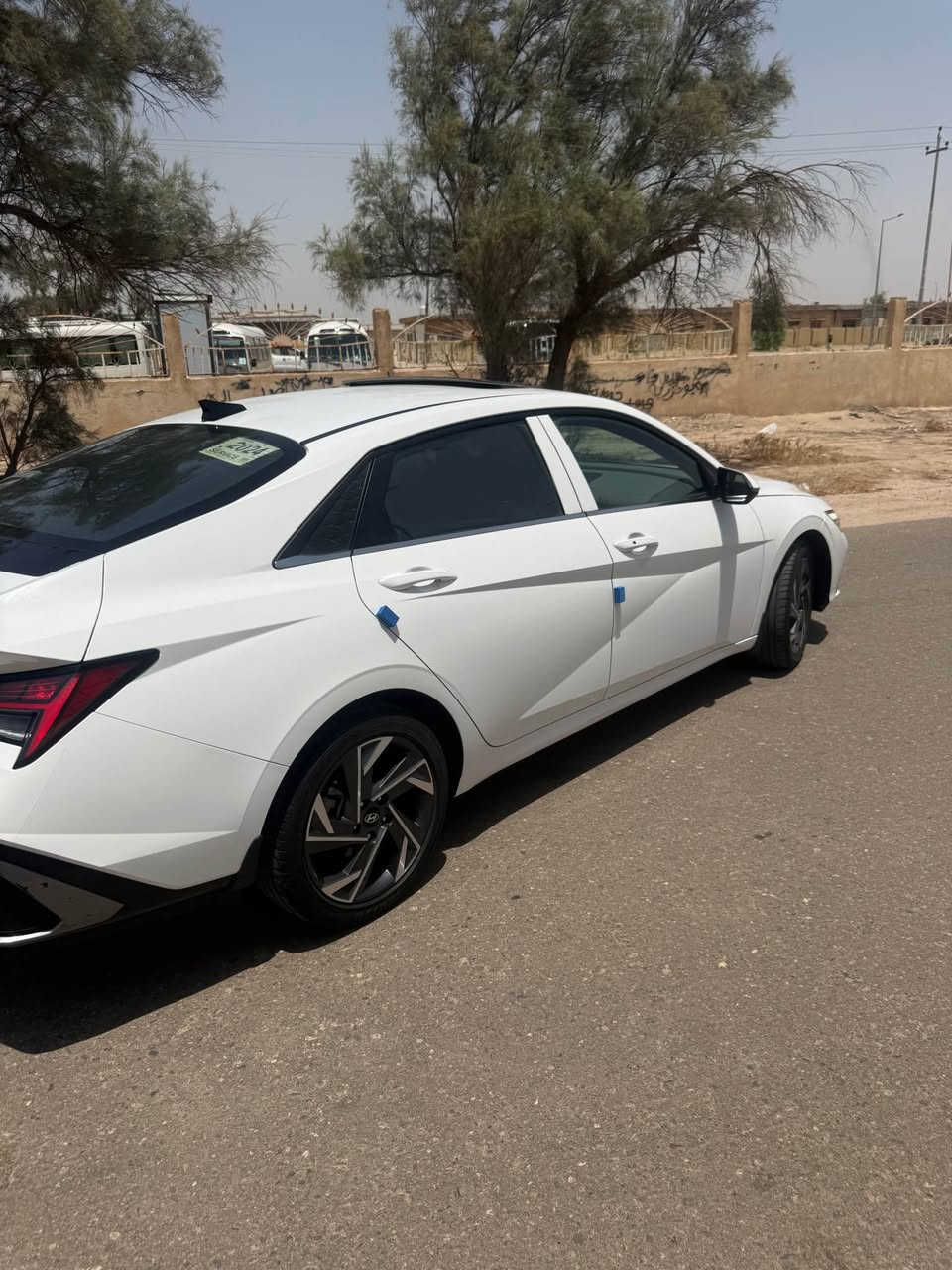 النترا خليجي مكينه 2000موديل 24 كفاله عامه جديده ماشيه 35 الف رقم بصره باسمنه تحويل ثاني يوم فول للأخير سياره عله وضع الوكاله من كلشي بيه فقط رصعتين بالبنيد صغار كلش فتحه بصمه دخول ذكي صندوك ذكي كهربائي مرايات شفط دواخل بيجي عينه تاب شاشه انظمه قياده كلشي بيه وجديده من كلشي بصمتين وكتلوكاته وياهه  السعر 176 مكاني البصره *********** Singapore
