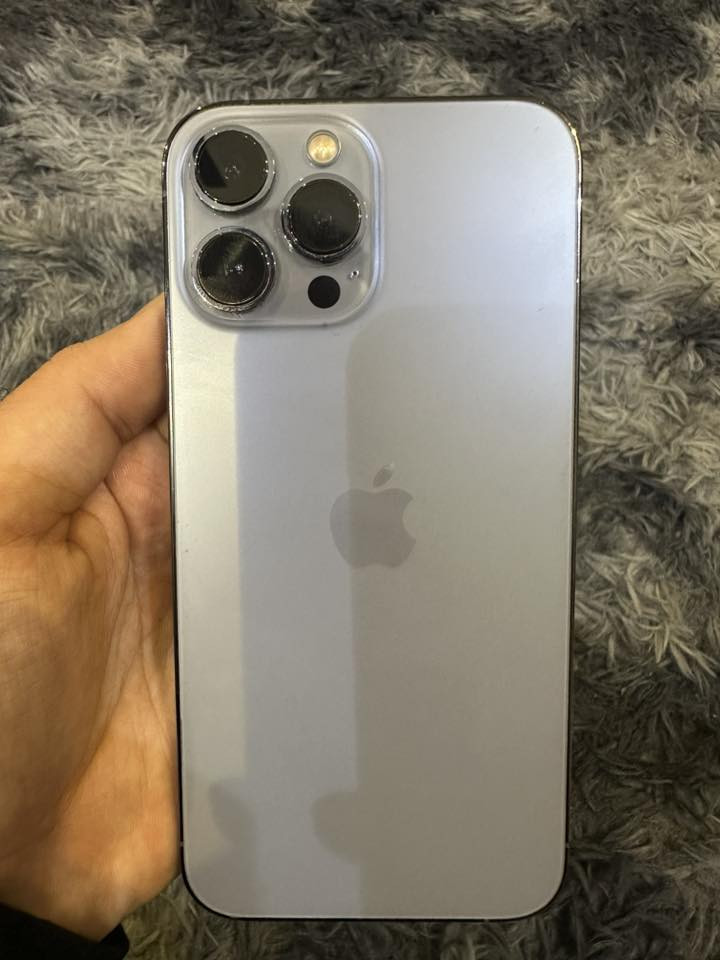 السلام عليكم 13 بروماكس للبيع ٢٥٦ نظافة ٩٥٪؜ استخدام شخصي اخذته اول منزل لليوم وتر بروف ممبدل بي اي شي ع فحص تجي تاخذة من باب البيت كلشي بي شغال عدا شي بسيط بالكامرة الامامية غواش بسيط ممبين بس للامانة لازم اذكرة بطارية 74 شحنها كلش زين لان اصلية ممبدلة السعر ٦٠٠ الف قفل 
مكاني بغداد كاظمية ***********
