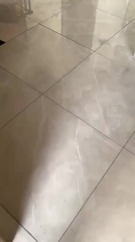 السلام عليكم ورحمة الله وبركاته اسطه سيراميك متفرغ حالياً شغل هندسي واسعار مناسبه للتواصل عبر الرقم *********** وتساب موجود بالاضافه للالتزام بالمواعيد
