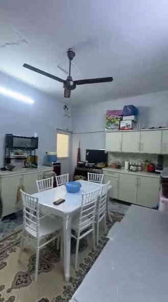 بيت للبيع100 حي بدر فرع لحم عجين الماسه😍خدمات ماء كهرباء ومستوصف قريب الأرضيه صب بيت مرتب*
**سعره مناسب*38*مليون وبي مجال

***********واتس
*********** كركوك
