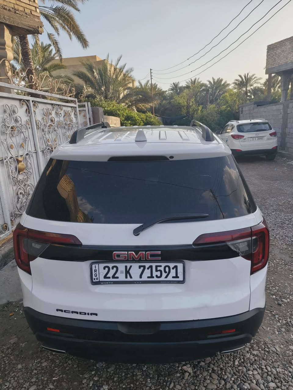 السلام عليكم للبيع
النوع:  جي ام سي اكاديا 
سنه الصنع: 2021
حجم المحرك: 2000تيربو 🔥
المواصفات: فولل الفول 
بنوراما 
كير ماوس
هاند بريك دكمه 
جنطه كهربائية 
اربع بصمات
كشنات جلد 
7 راكب 
كشنات ملكي منفصل 
تبريد ثلج 7قطع
3 انضمه قياده
تدفئه وتبريد ب الكشنات
والسياره بيها هواي مواصفات بعد 
سعر السياره ب 220 وبيها مجال 
العنوان:  بغداد الغزاليه 
*********** واتساب او اتصال

