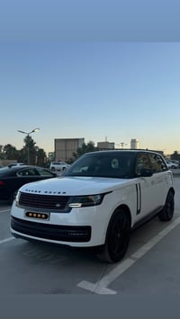 رانج روفر وكاله سردار 2024 داخل الضمان  محرك V6 P400 فول مواصفات ماشيه...