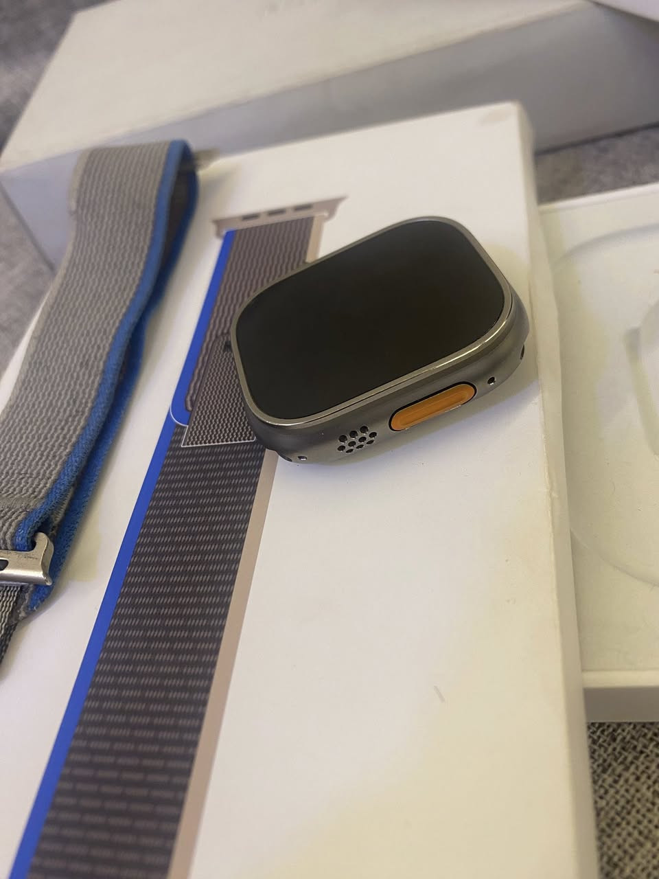 ساعه أبل ⌚️ وكالة
اللترا   1️⃣ تيتانيوم طبيعي
حجم  4️⃣9️⃣  ⛩️
                     بطاريه 9️⃣1️⃣🔋
نظافه  1️⃣0️⃣0️⃣💯💯 
مركز سيمو المايسترو دورة شارع الصحه
👉👉***********
اتصال 📞واتس اب /للحجز
ضيف  الصفحه👉👉 ليصلك كل جديد يخص منتجات ابل
