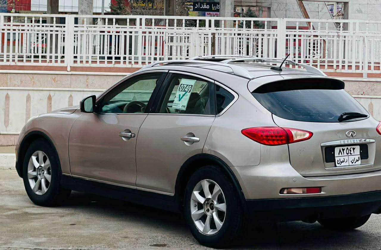 ***********- بي واتساب
***********-
للبيع او مراوسه برقم شمالي نيسان انفينتي EX35 موديل 2009 فول فول مواصفات محرك 6 سلندر كير محرك تبريد شرط طخم تايرات كله جديد السياره بيها 3 قطع صبغ بدون دواخل شواصي مكفوله وايرباكات سليمه السياره جاهزه ودينار مصرف مابيها وغرفتها جديده على وضع الشركه تحويل و وكاله شرط السعر 88 ورقه ومجال بسيط وعليها 900$ دولار غرامه ينزل من السعر مكان السياره دهوك عقره اكر, نينوى
