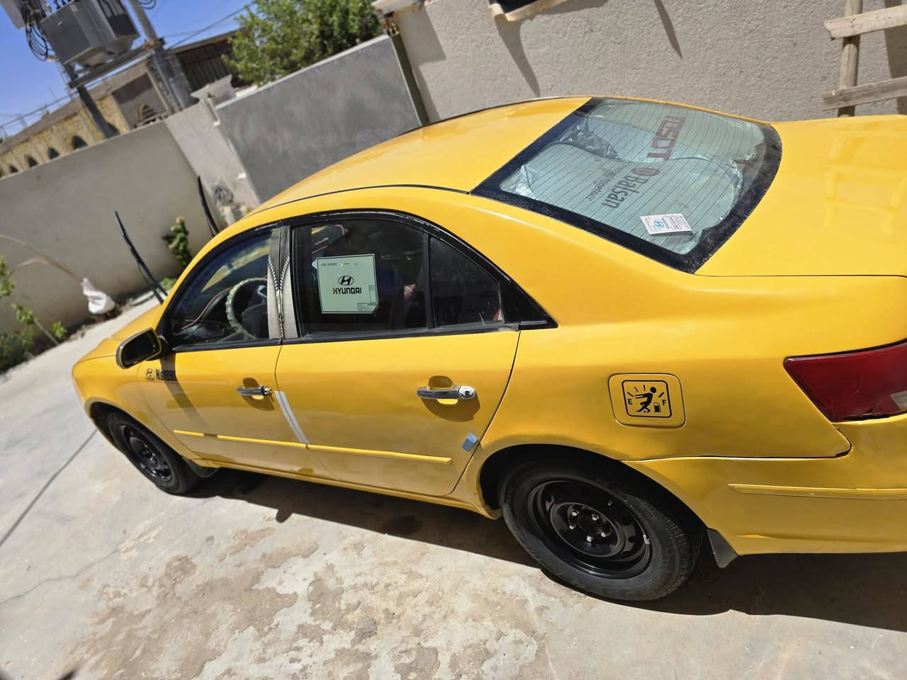 سوناته خليجي  #للبيع
سياره جاهزه خير من الله 
رقم واسط 
سنويه ٢٧ بشهر ٧ تسقط 
كامله هزه بس تحويل 
مصفره هيه وغرامات 
مكينه ٢٠٠٠ كير مضبوط حداديه جديده 
طخم تاير جديد تبريد ثلج 
بيهه كصه قماره من جهت العبري شي بسيط كلش 
سعر ٨٠ 
المكان ناصريه قضاء الجبايش 
رقم الهاتف ***********
