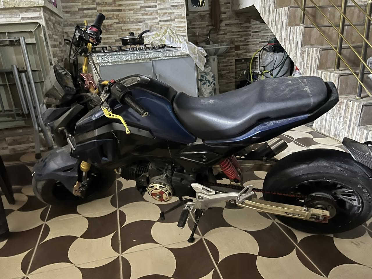 honda grom 2017
ماطور هوندا  ياباني
مكينه١٢٥ اربعه كير
معدل تعديلات سبورت
كزوز تاير عريض مبرد دهن
نوزل مو كابريته
سعر ٨٥٠ الف


**إذا كنت صاحب هذا الإعلان وتريد حذفه لأي سبب، رجاءا أرسل رسالة إلى الدعم الفني**