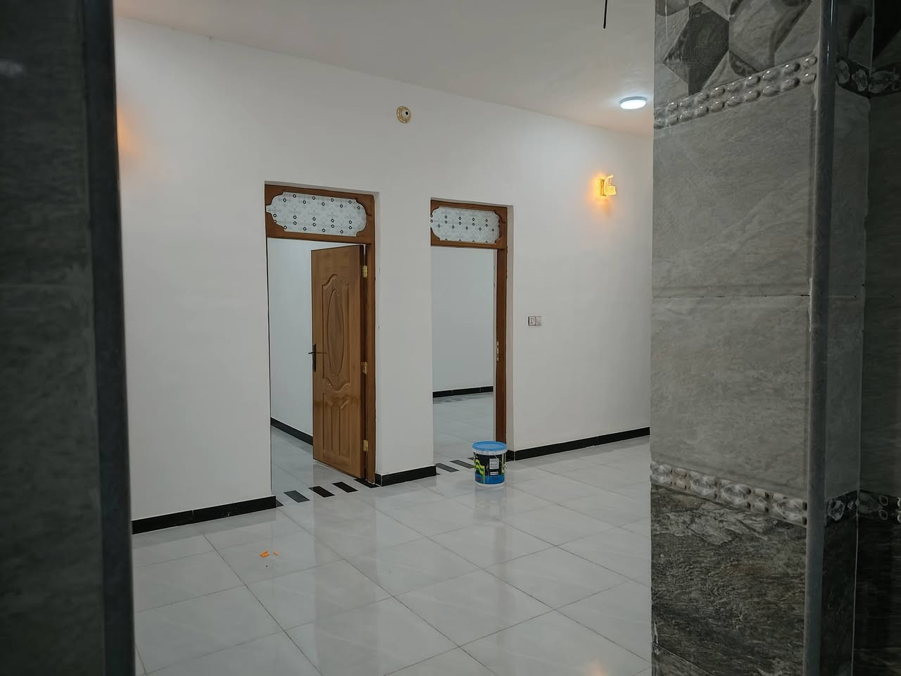 بيت للبيع مساحه ١٧٠ متر
عقد زراعي. عمود ١٣٠ شارع كربله جهة ياحسين
رقم صاحب البيت ***********
