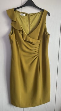 فساتين • لبس قليل • نسائية