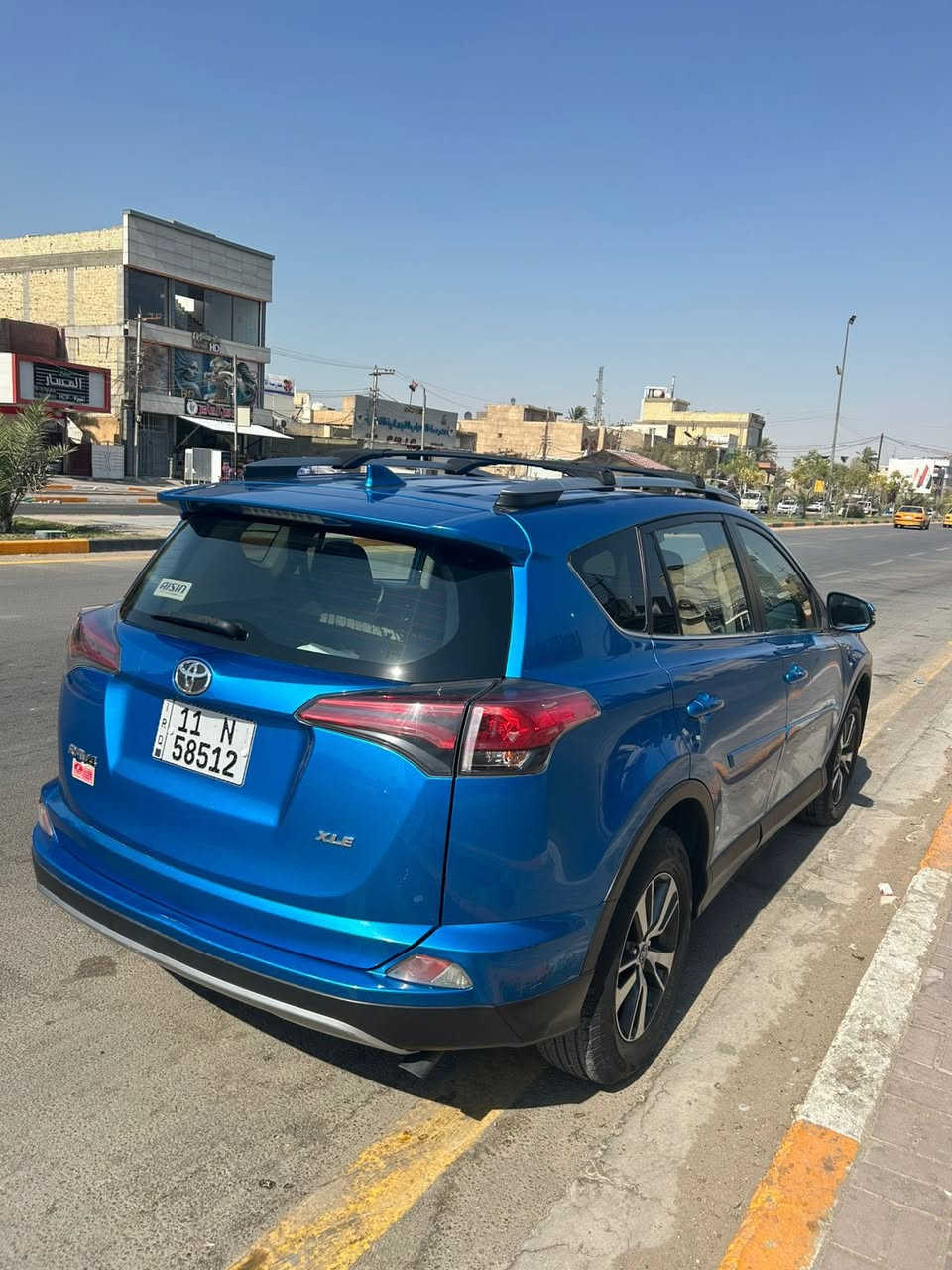 تويوتا رافور موديل 18 فول موصفات فتحه بصمه 
ماشيه 80miالسياره رقم بغداد بسمي صور الادث مرفق بل منشور شاصي لغد مكفول سعر 168 

مكاني زعفرانيه اربع شوارع ***********
