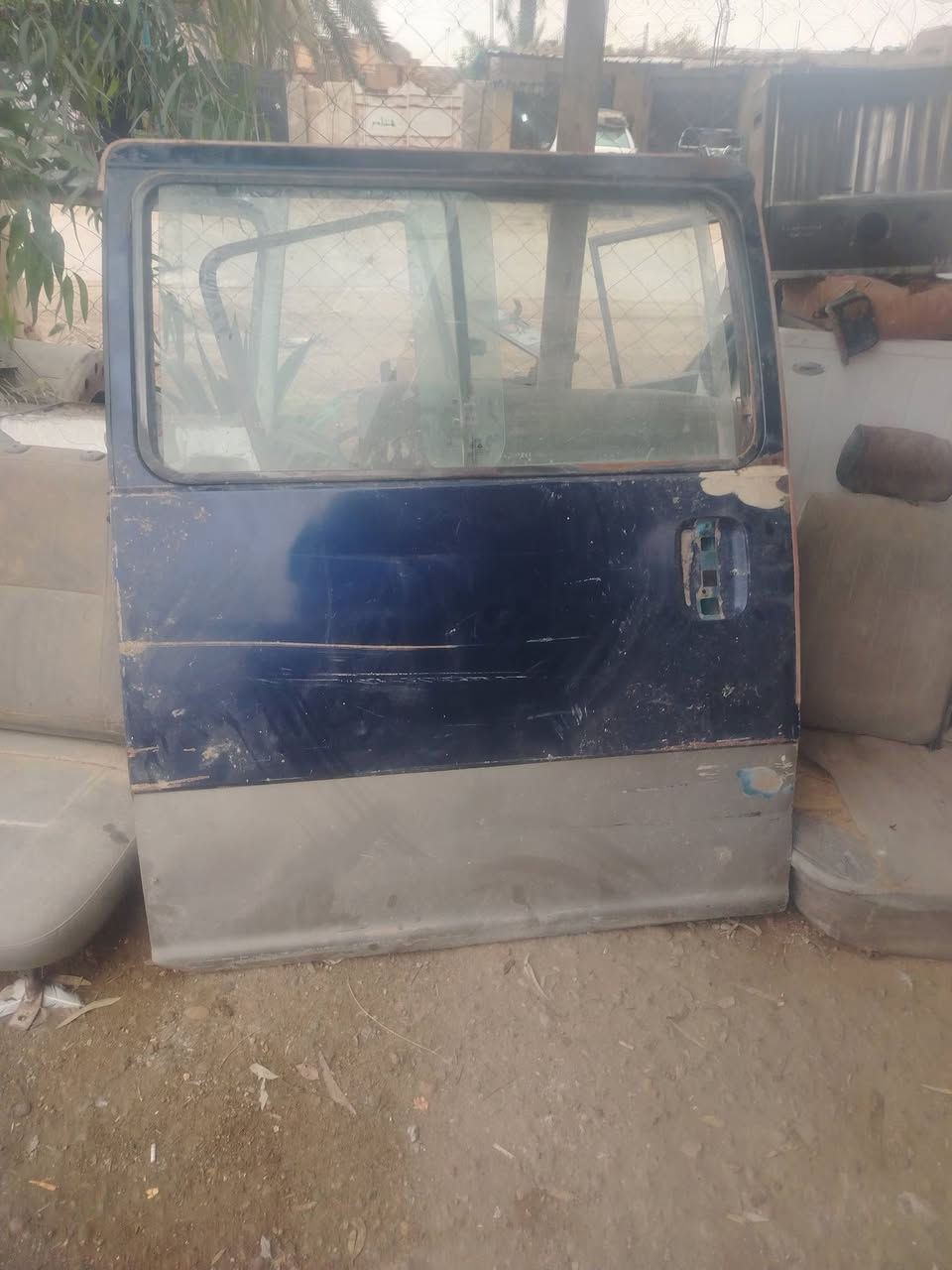 سلام عليكم صطاب اكسلات مال كيا بستا وبريجو نضيفات وبيبان كيا وبريجو وبريش اصلي هو ودوسه كال مكان بابل حله رقم راعيهن ***********
