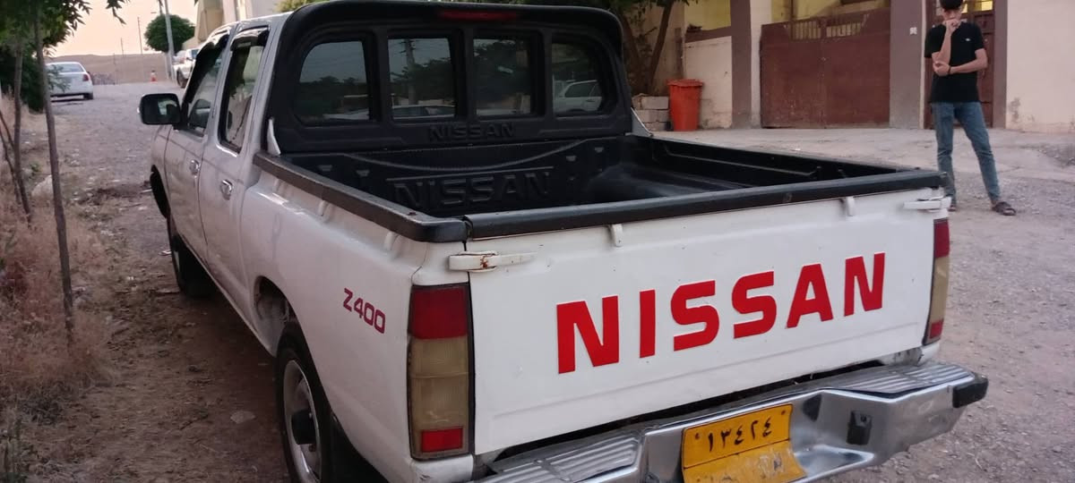 مۆدیل ٢٠٠٢تە بریدو باوە ر 
٣بارچە ی بێشی بۆیاخ مە کینە و گیری بە شە رت
سعری ٦٧$
***********
