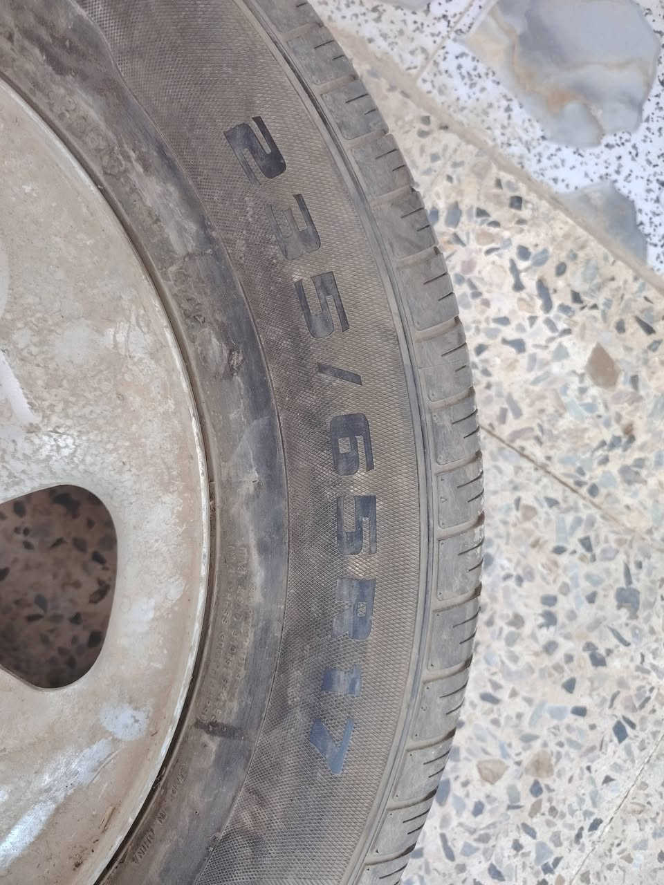 متوفر
تايرات ويل جيب 

مال فول 

حجم 17////

60/225

تايرات جديده  امريكيه 

 العدد 4 تاير ويل

الاستفسارات ***********
