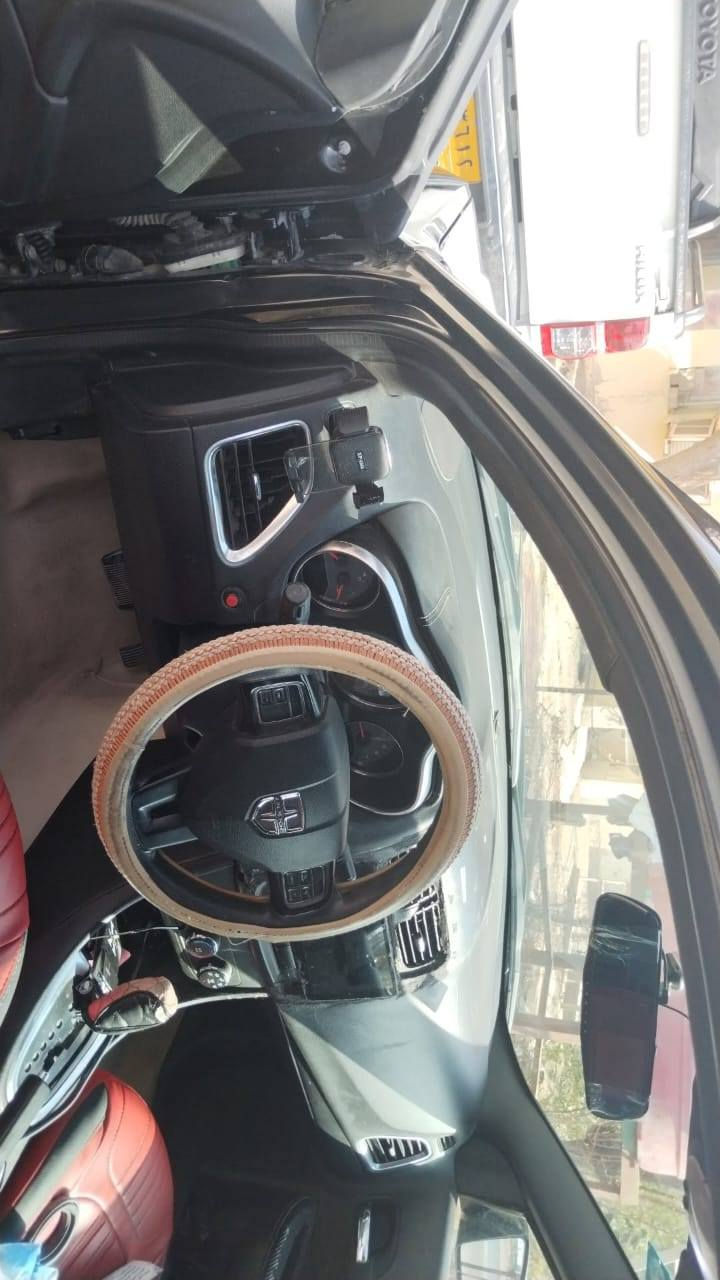 افنجر 2012 اسود 2400 مصبوغه عام جماليه رقم انكليزي باسمي ذي قار مكانها البصرة السعر 65 *********** حداديه جديده مكينه وكير خير من الله تبريد شغال
