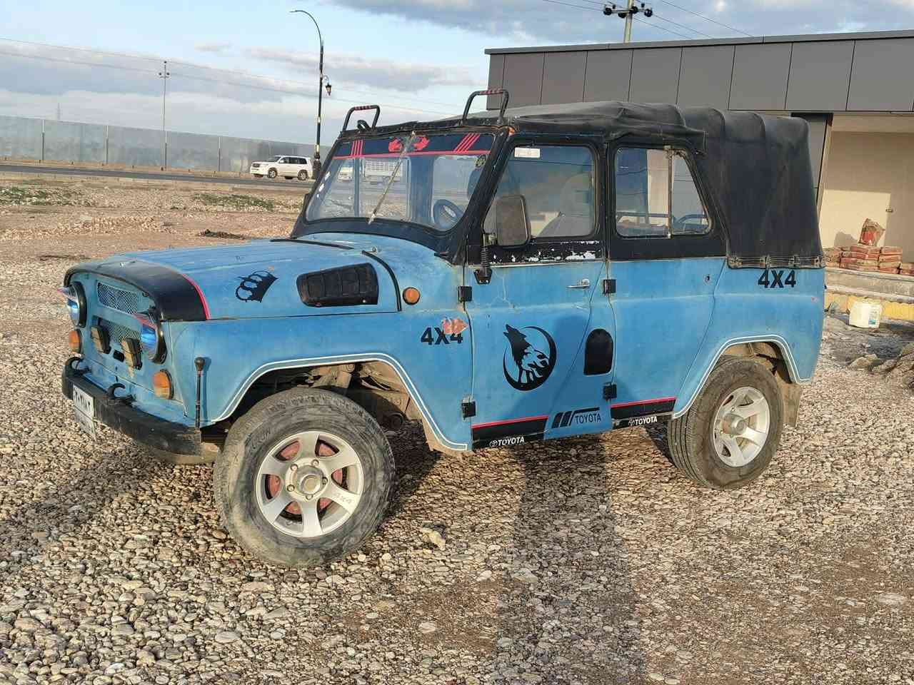 بۆ فڕوشتن به شه رتی گیرو مه کینه 20گلاو معمله ژماره ی خاوه نی ***********
