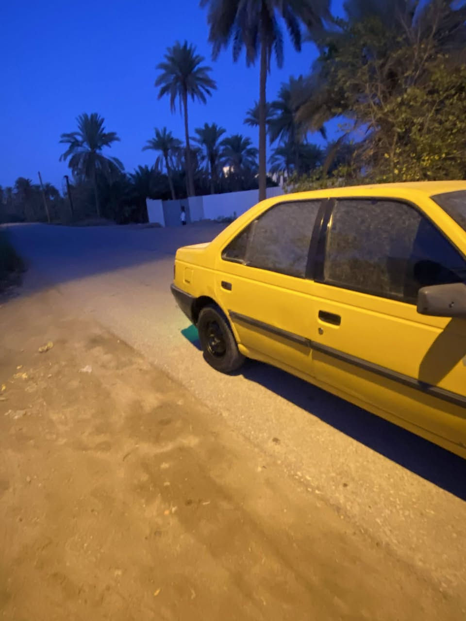 السلام عليكم بيجو روى للبيع او مروس مكينه بلادي صار بيه براص بس تمشي بيعك مكينه كايمه سياره مابيه صبغ  بلادي حداديه نص عمر  كهربائيات كامله سياره راعيه بل كوفه ..سعر 10 .مكاني بنجف ***********
