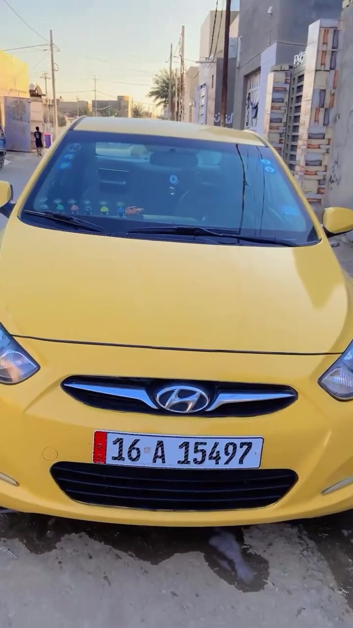 السلام عليكم اكسنت للبيع 
موديل 13 خليجي 1600 
سنويه 31 محرك جديد هزه جديده 
بيه جاملغ امامي مبدل والباقي كفاله سياره ب شرط تحويل دوشمه ارضيه تنته كله جديد رقم قادسيه مكان قادسيه السعر 78 بيه مجال قليل اتصل خاص ماجاوب شراي اتصل وتشلع عيوني بيع فقط مارواس وهذا رقمي ***********
