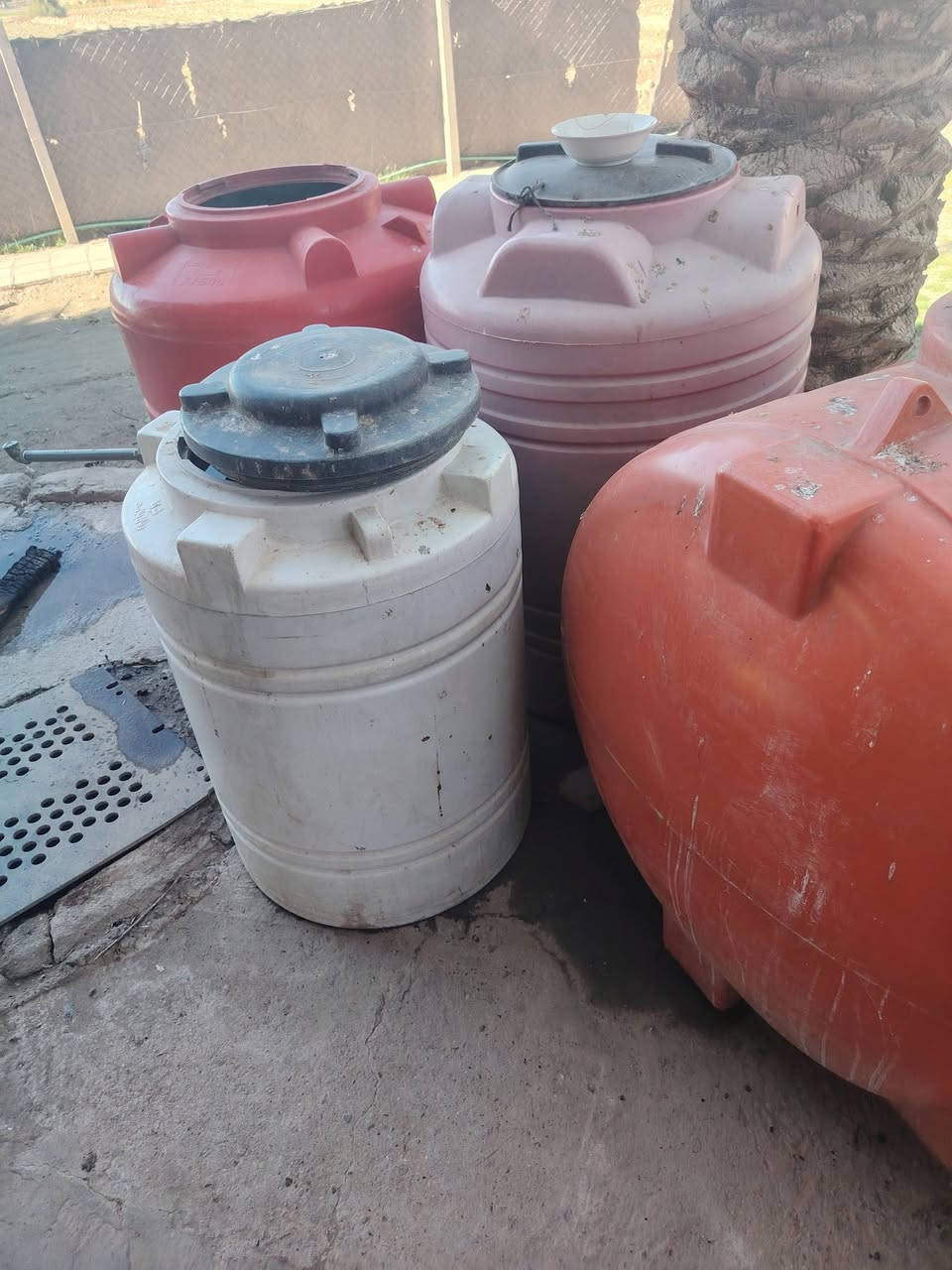 السلام عليكم تانكي ماء عدد ٦ابو الف ١٠٠٠سعره ٦٠وابو ٥٠٠  سعره ٣٠ بابل فنديه ***********
